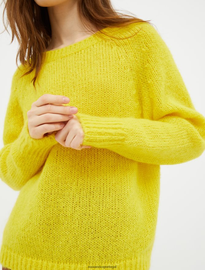 vestuário ponto MAX&Co. mulheres pulôver com mistura de mohair amarelo claro B40R64414